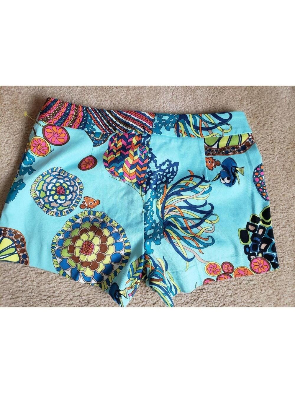 Trina Turk shorts Women's sz 0 Print multi color green